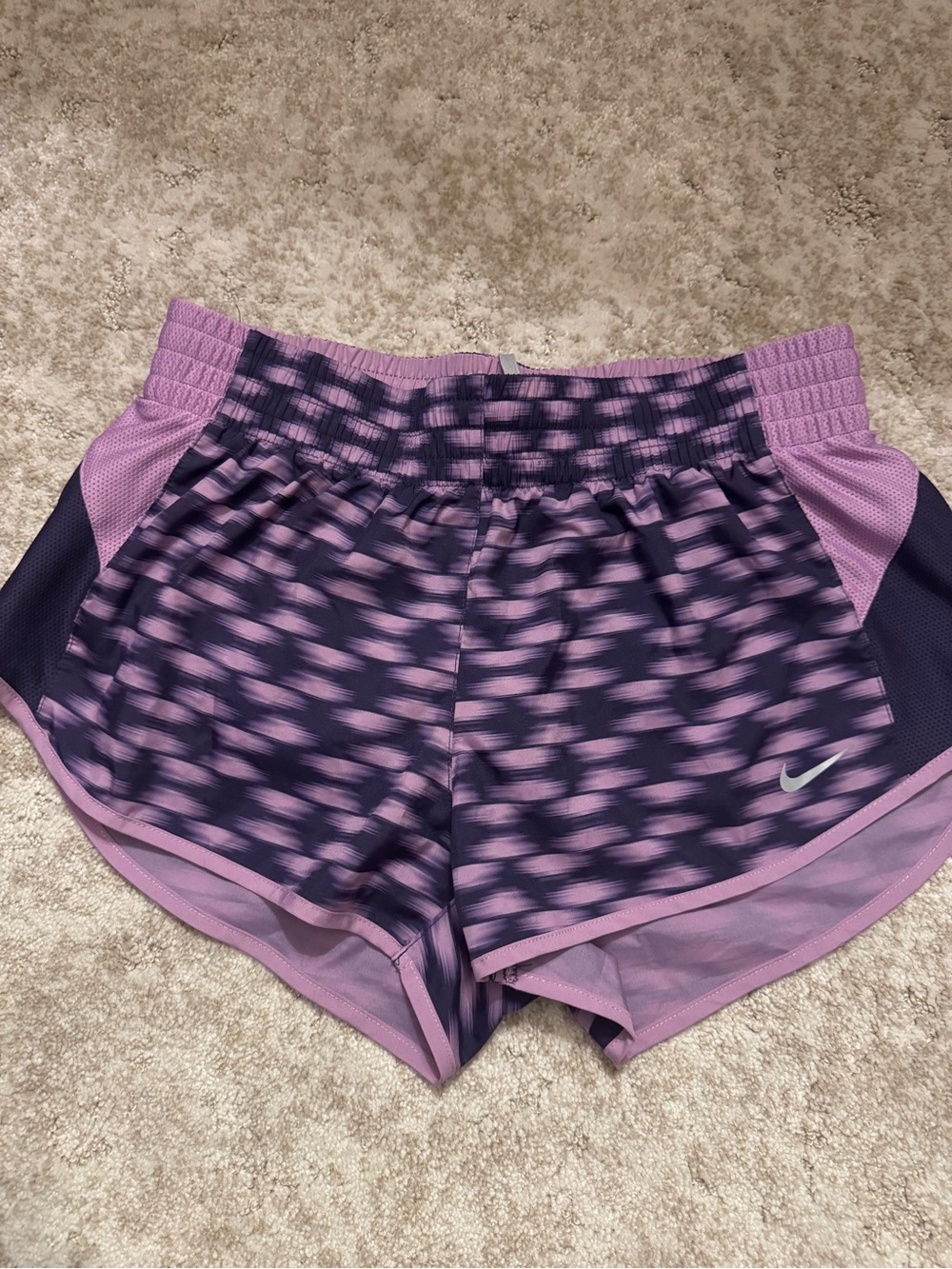 Nike Women's Purple Patterned Athletic Shorts